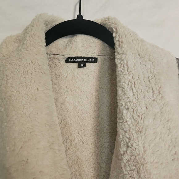 Madison and Lola faux suede and sherpa vest - Picture 3 of 5